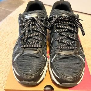 Skechers Tennis Shoes